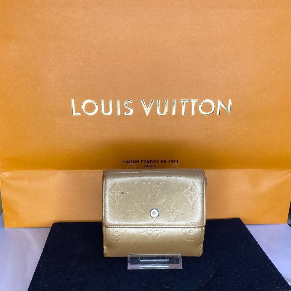 Louis Vuitton LV Monogram Vernis French Bifold “Sarah” Wallet. Authentic. c 2000